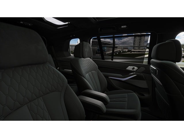 2027 BMW X7 M60i