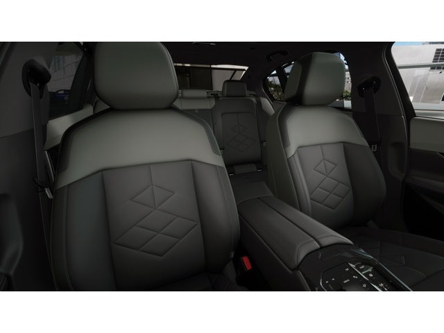 2027 BMW 550e 550e xDrive
