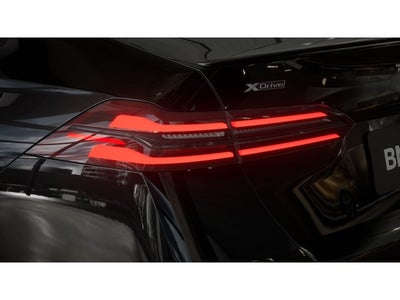 2027 BMW 550e 550e xDrive