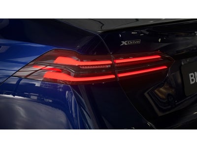 2027 BMW 550e 550e xDrive