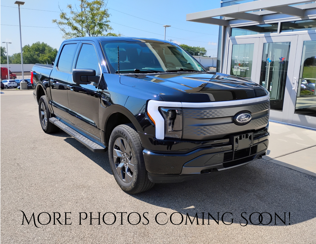 2023 Ford F-150 Lightning XLT
