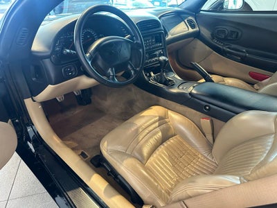 2001 Chevrolet Corvette Base