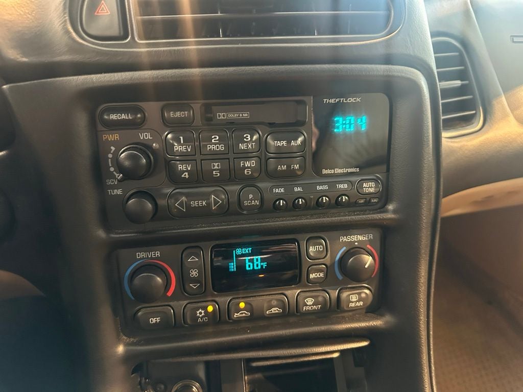 2001 Chevrolet Corvette Base