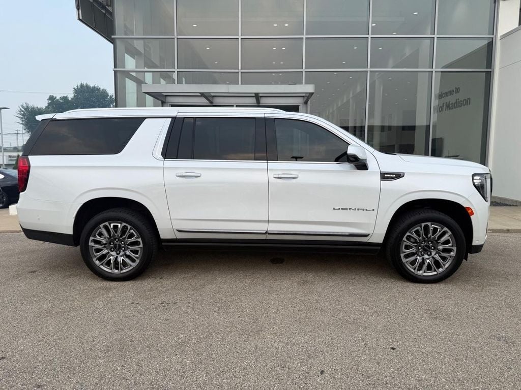 2023 GMC Yukon XL Denali Ultimate