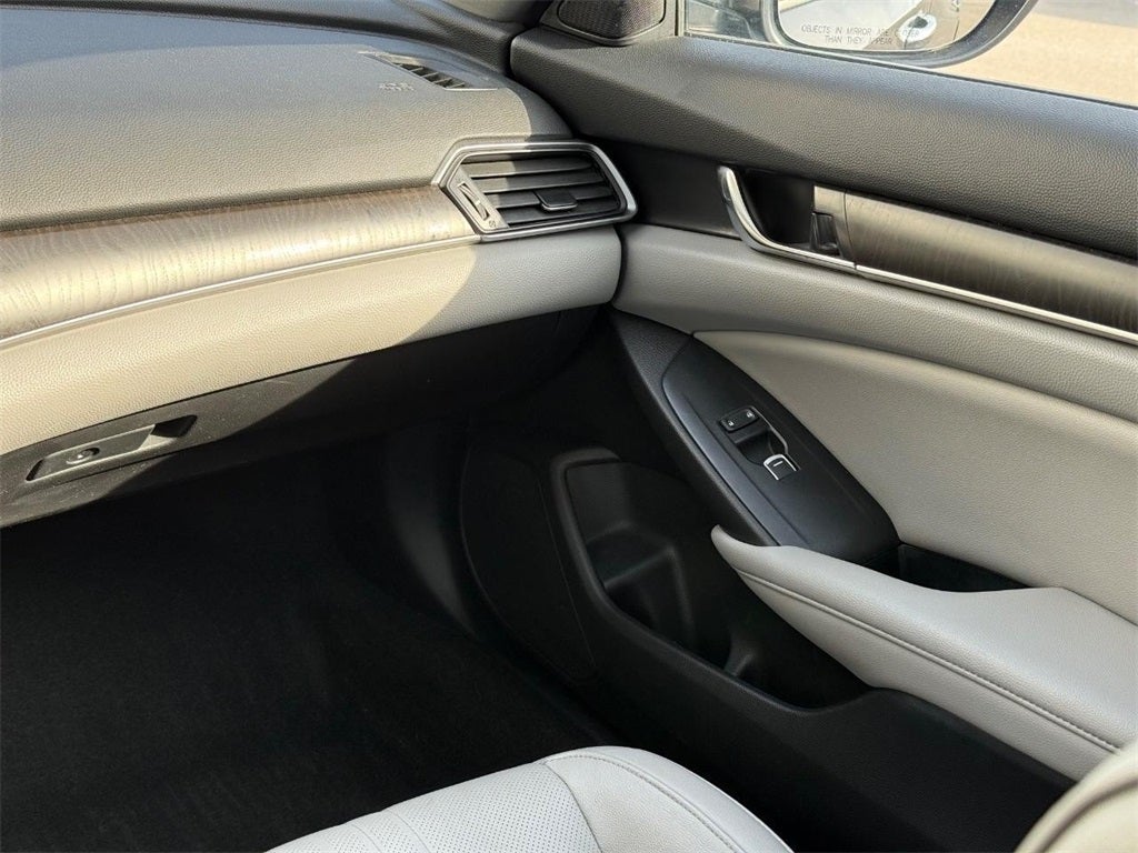 2020 Honda Accord Hybrid Touring