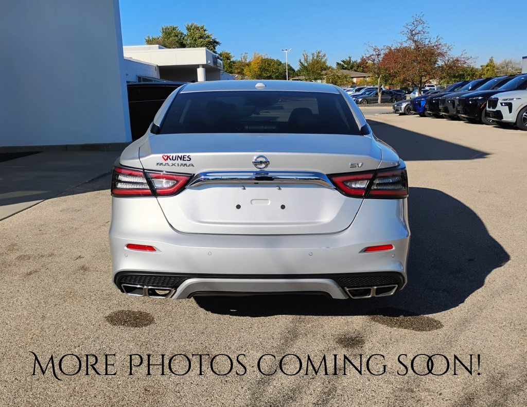 2022 Nissan Maxima SV