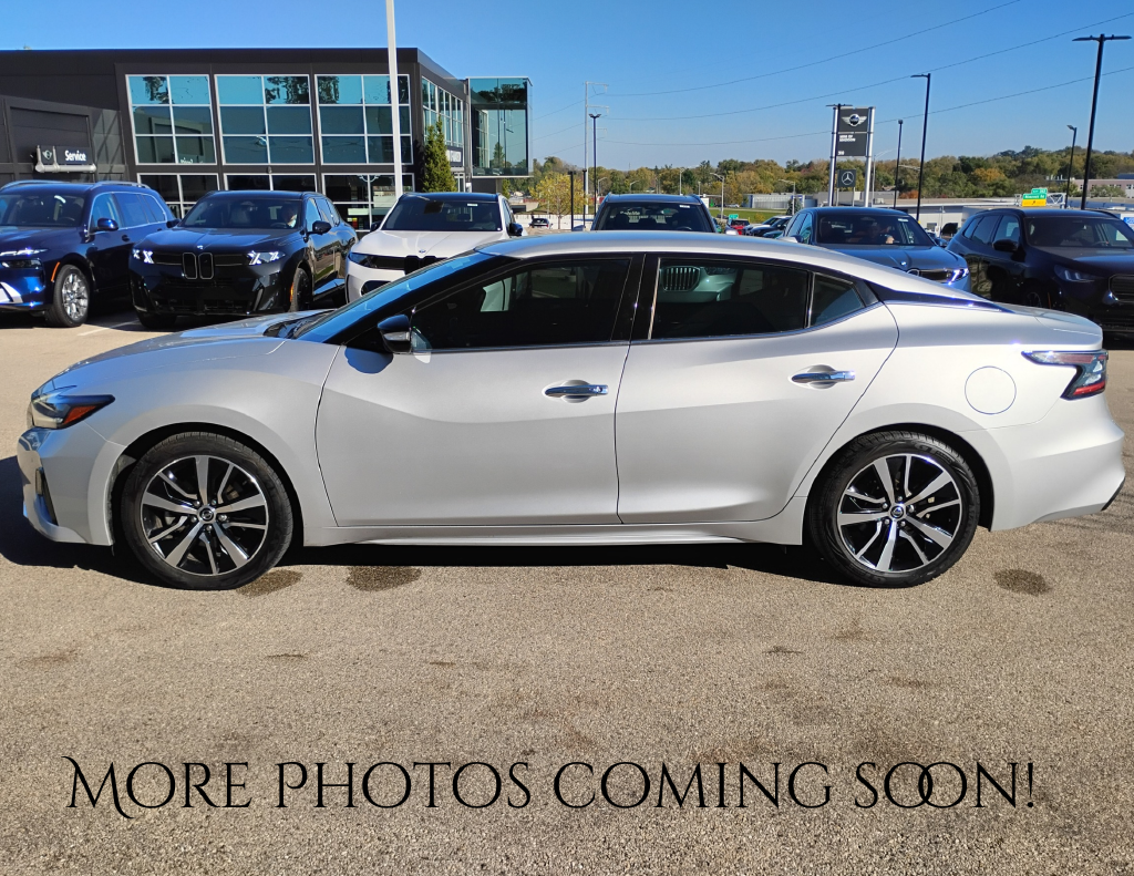 2022 Nissan Maxima SV
