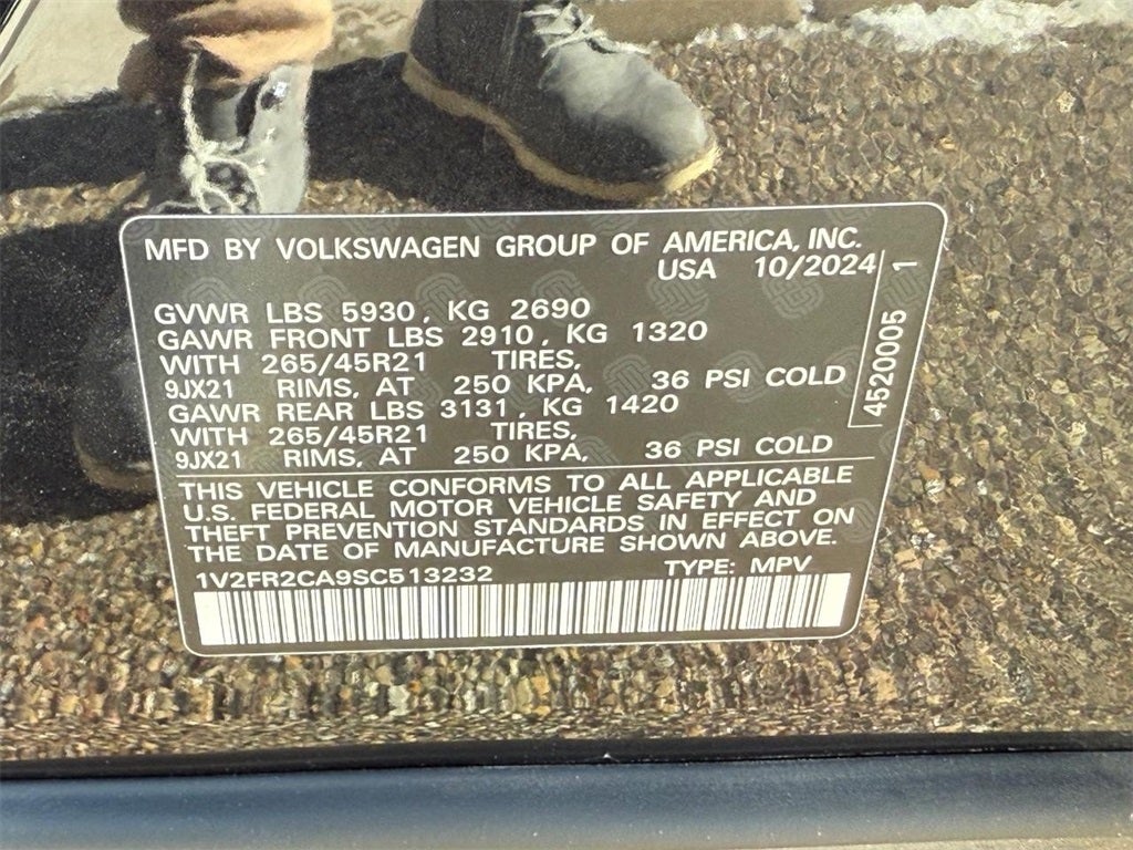 2025 Volkswagen Atlas 2.0T SEL Premium R-Line