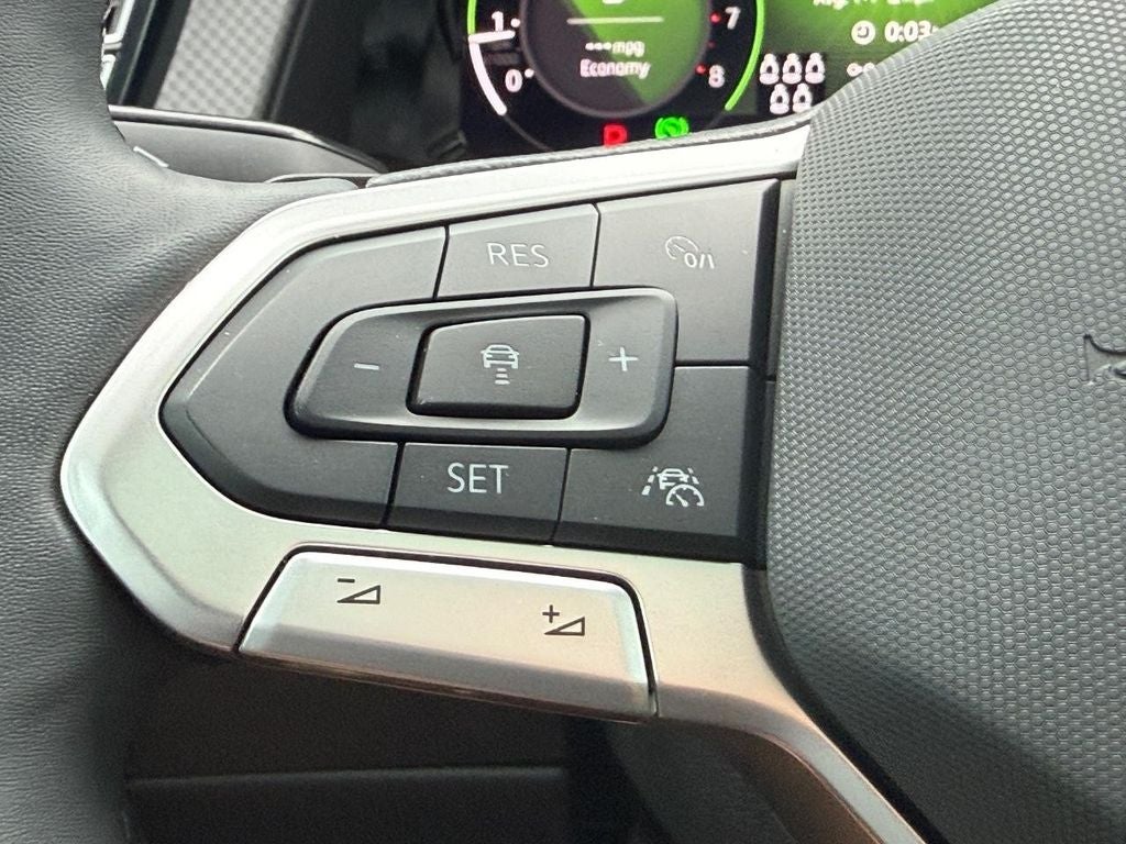 2024 Volkswagen Atlas 2.0T Peak Edition SEL