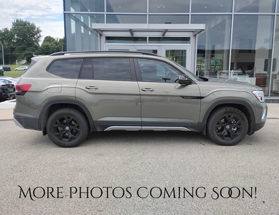 2024 Volkswagen Atlas 2.0T Peak Edition SEL