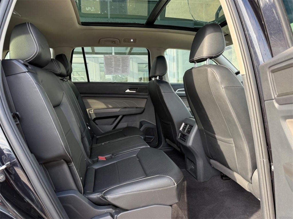 2022 Volkswagen Atlas 3.6L V6 SE w/Technology