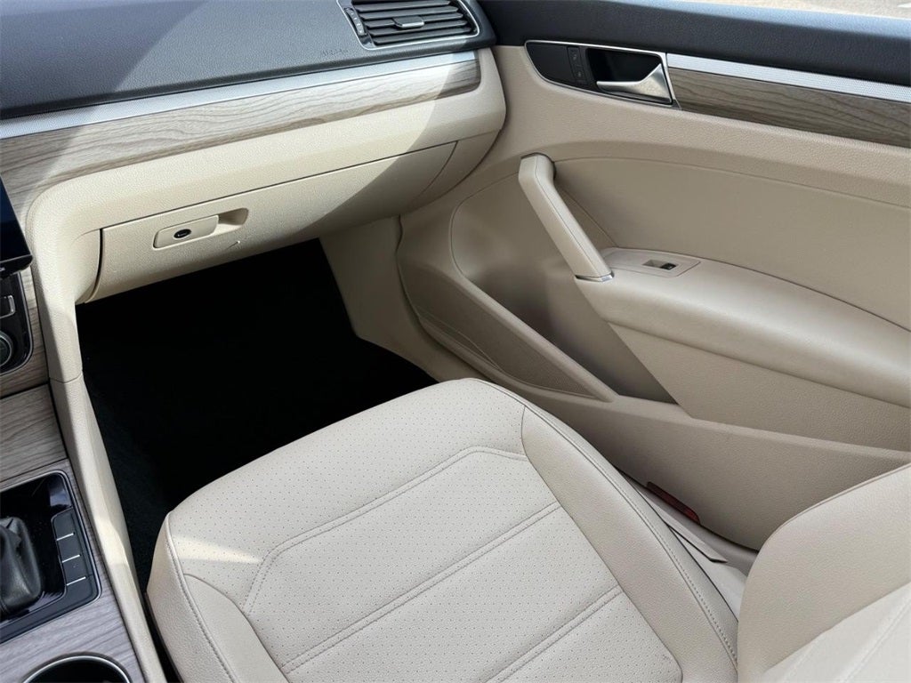 2017 Volkswagen Passat 1.8T SE