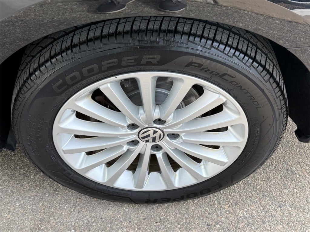 2017 Volkswagen Passat 1.8T SE