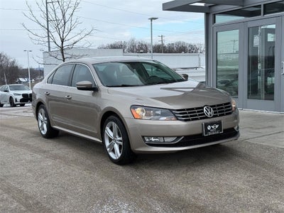 2015 Volkswagen Passat SEL Premium