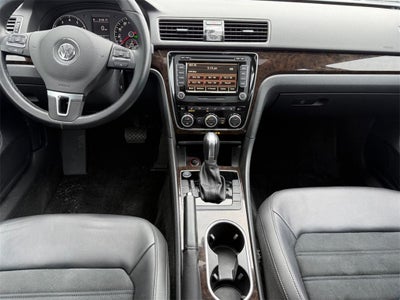 2015 Volkswagen Passat SEL Premium