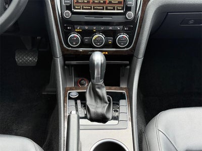 2015 Volkswagen Passat SEL Premium