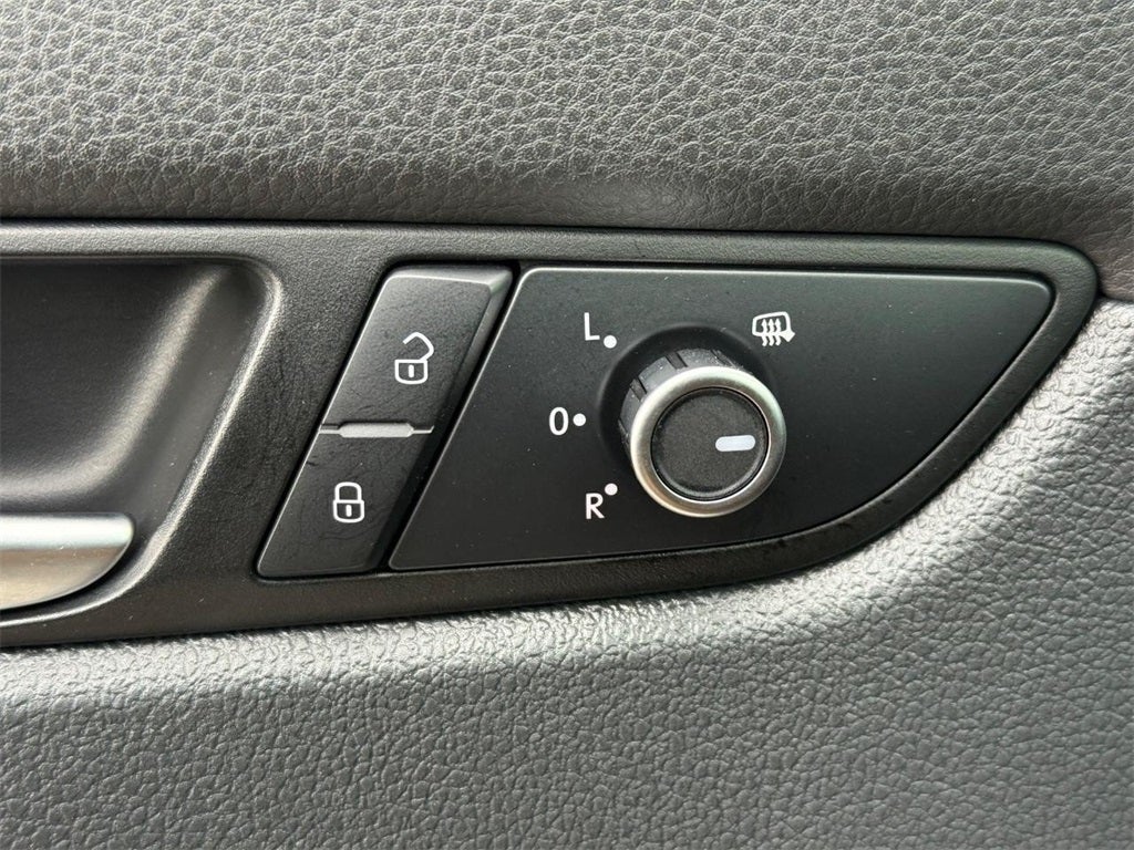 2015 Volkswagen Passat SEL Premium