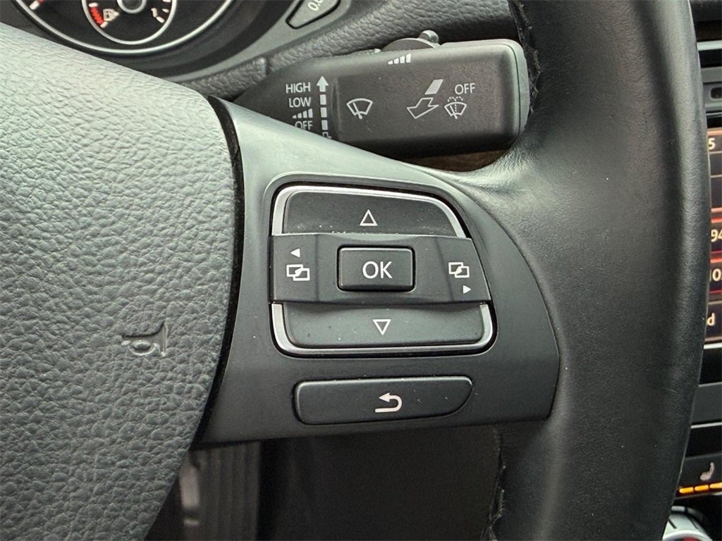 2015 Volkswagen Passat SEL Premium