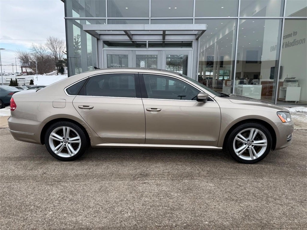 2015 Volkswagen Passat SEL Premium