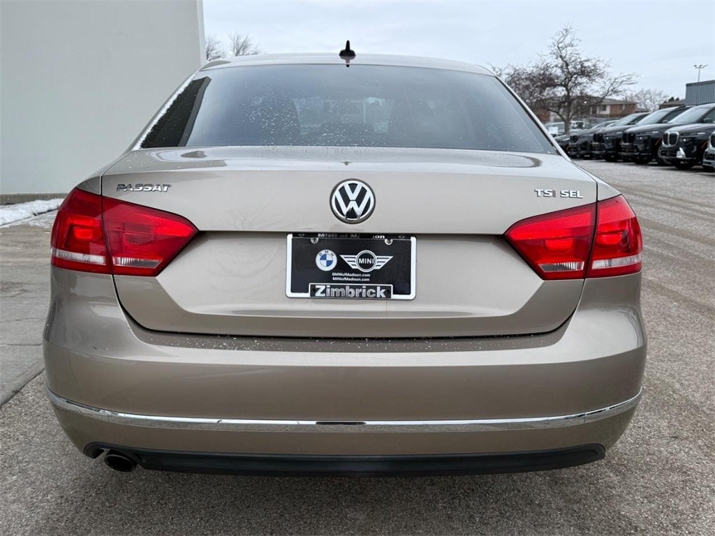 2015 Volkswagen Passat SEL Premium