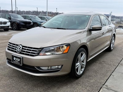 2015 Volkswagen Passat SEL Premium