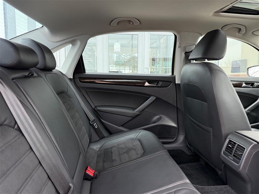 2015 Volkswagen Passat SEL Premium