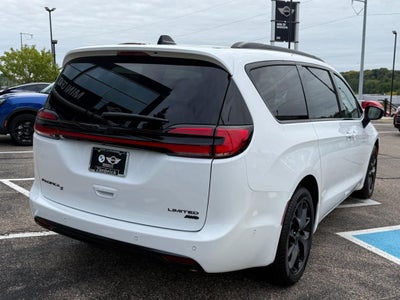 2025 Chrysler Pacifica Limited