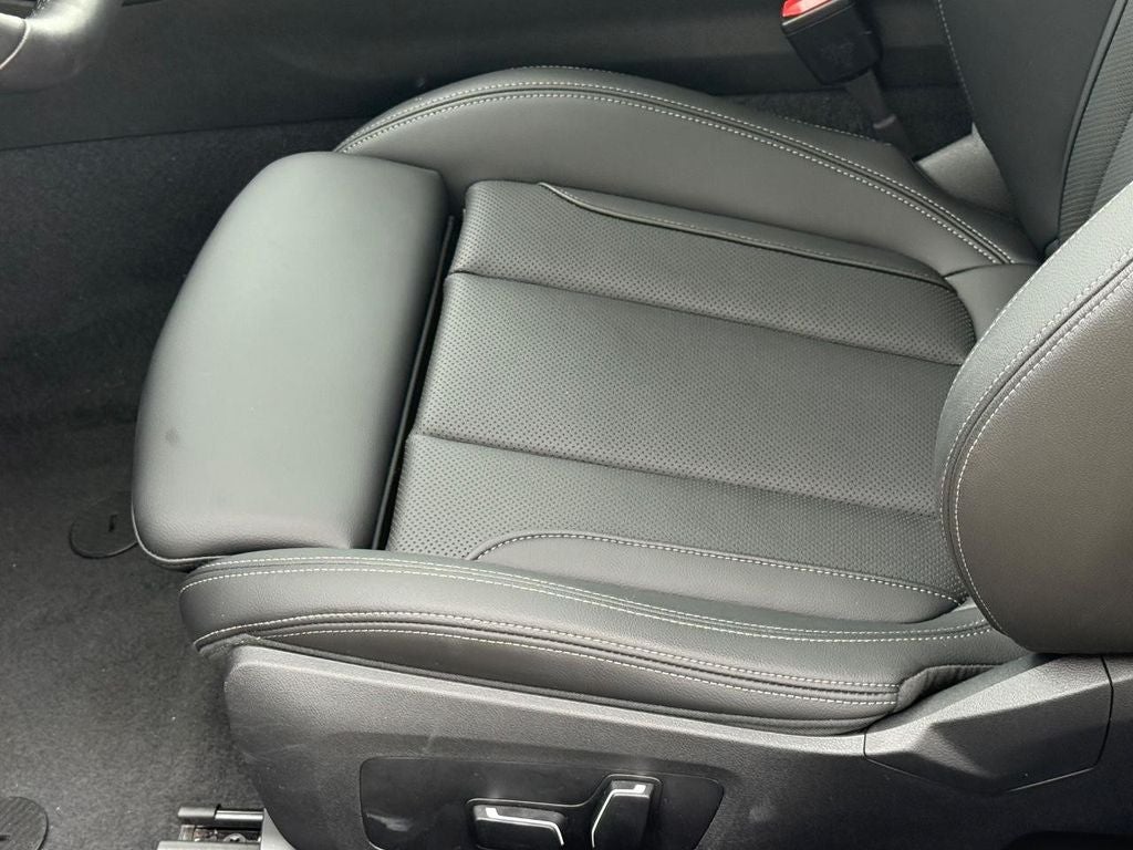 2025 BMW 2 Series 230i xDrive