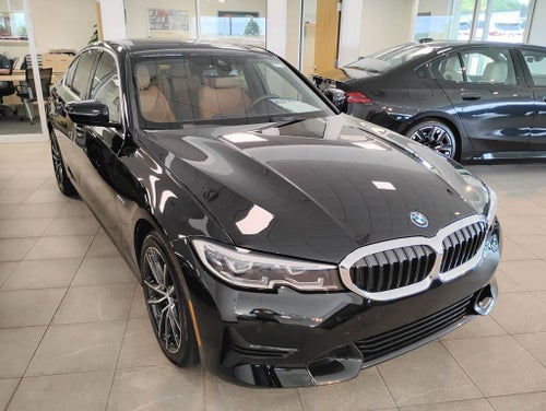 2022 BMW 3 Series 330e xDrive