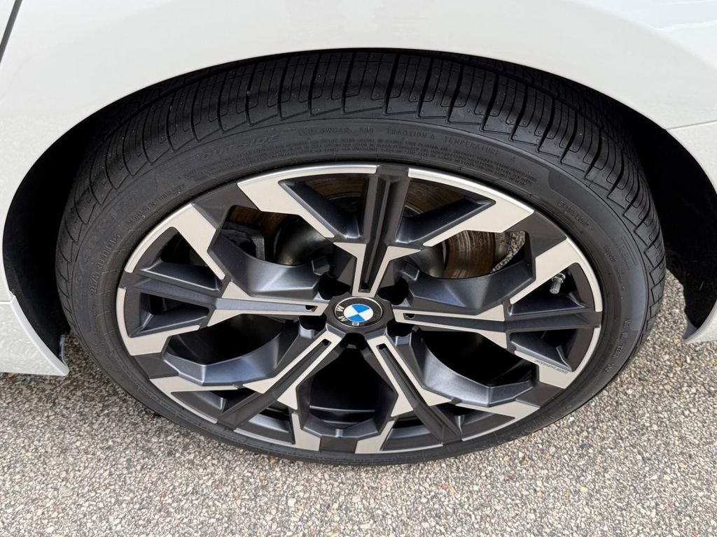 2025 BMW 3 Series 330i xDrive