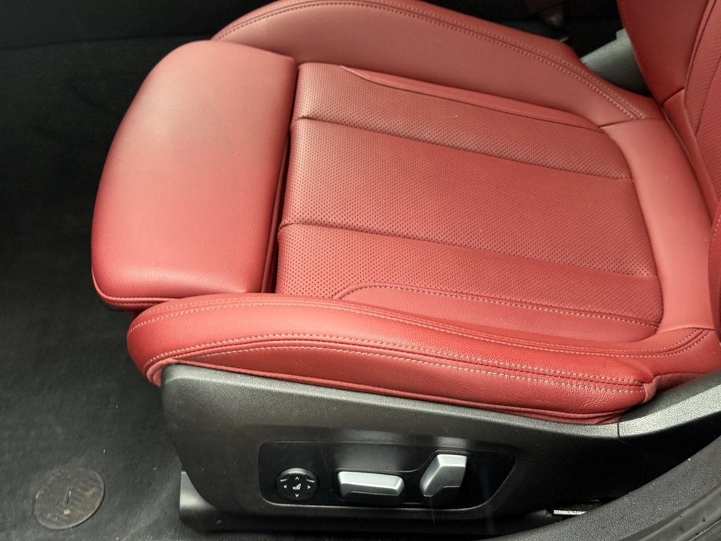 2024 BMW 3 Series 330i xDrive