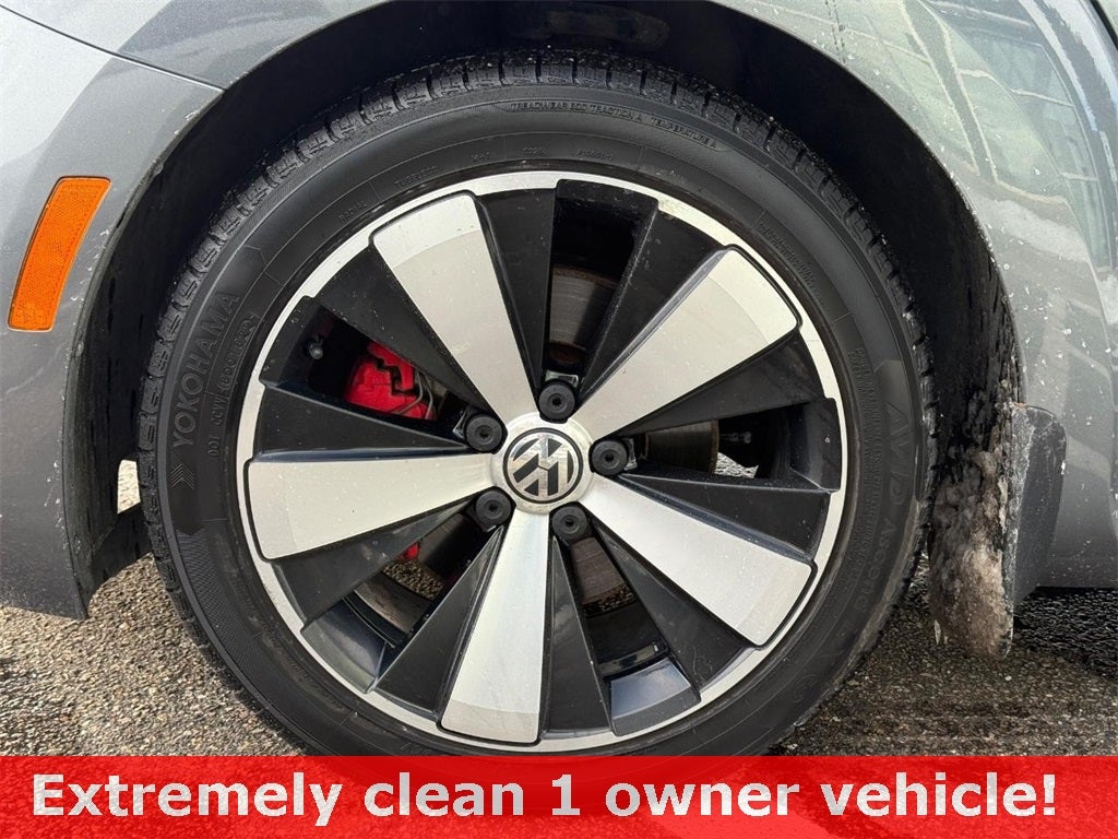 2014 Volkswagen Beetle 2.0T R-Line