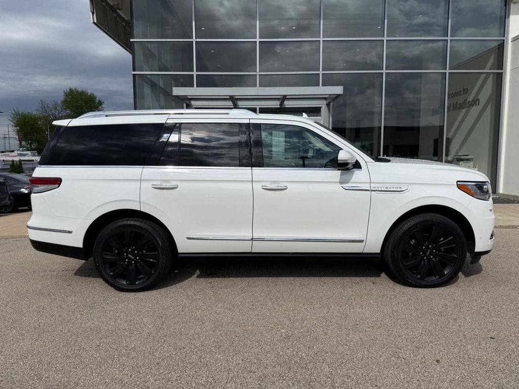 2024 Lincoln Navigator Reserve
