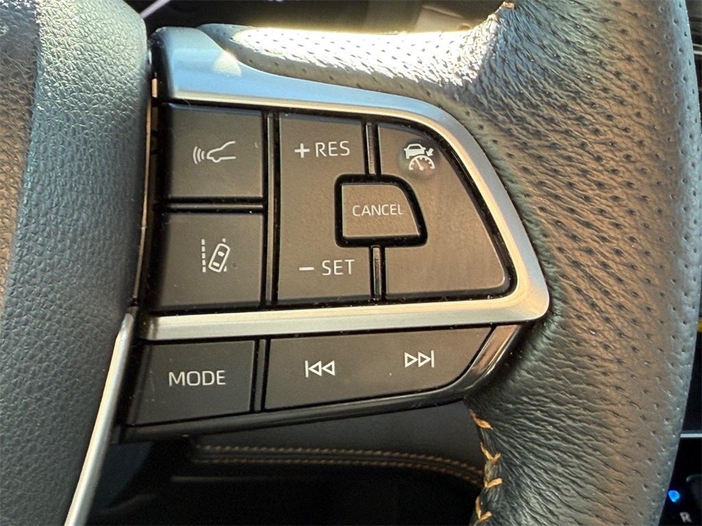 2022 Toyota Sienna Woodland Edition