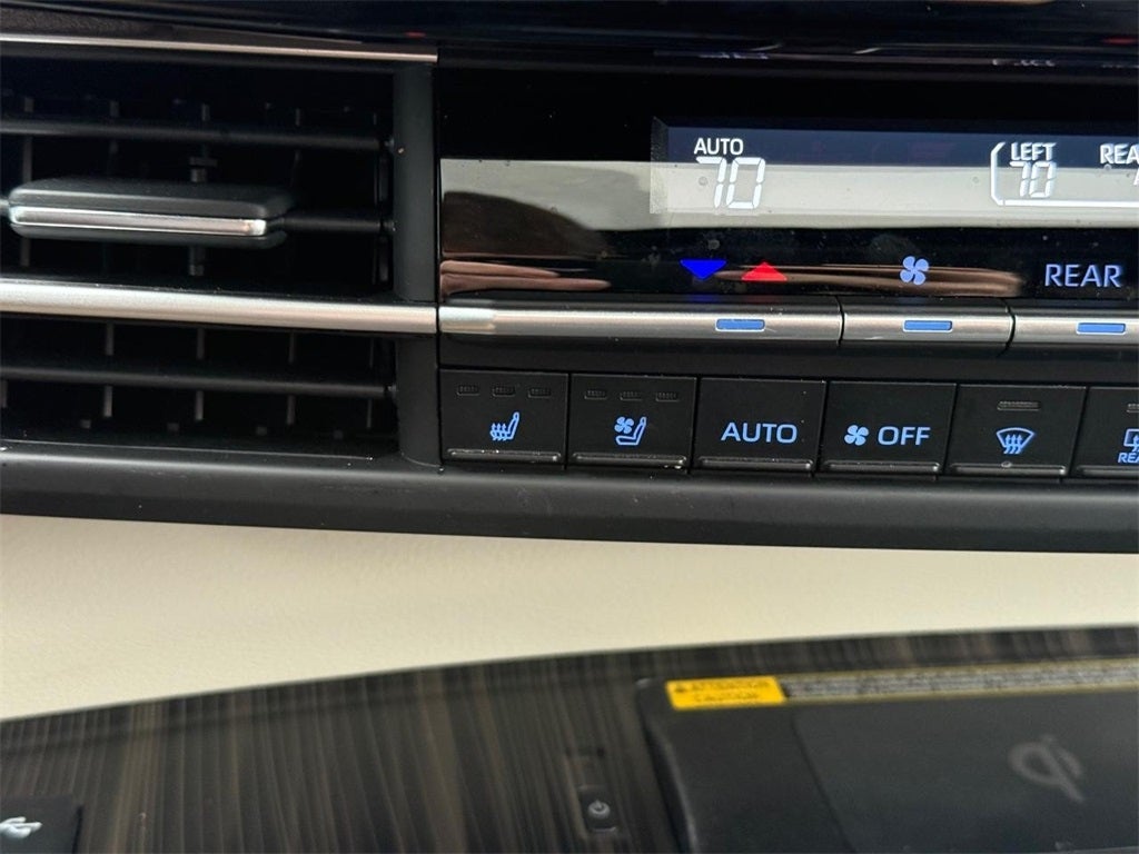 2023 Toyota Sienna Platinum 7 Passenger