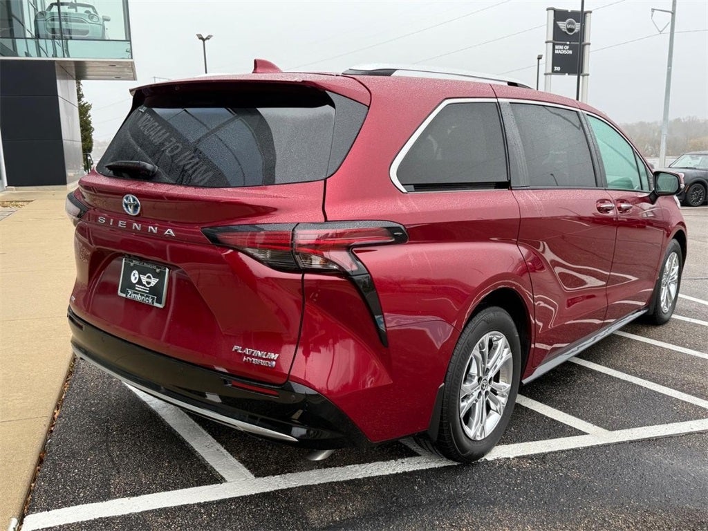 2023 Toyota Sienna Platinum 7 Passenger