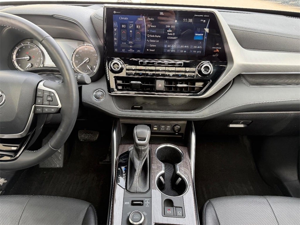 2022 Toyota Highlander Platinum