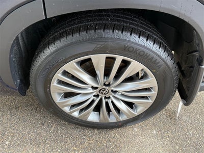 2022 Toyota Highlander Platinum