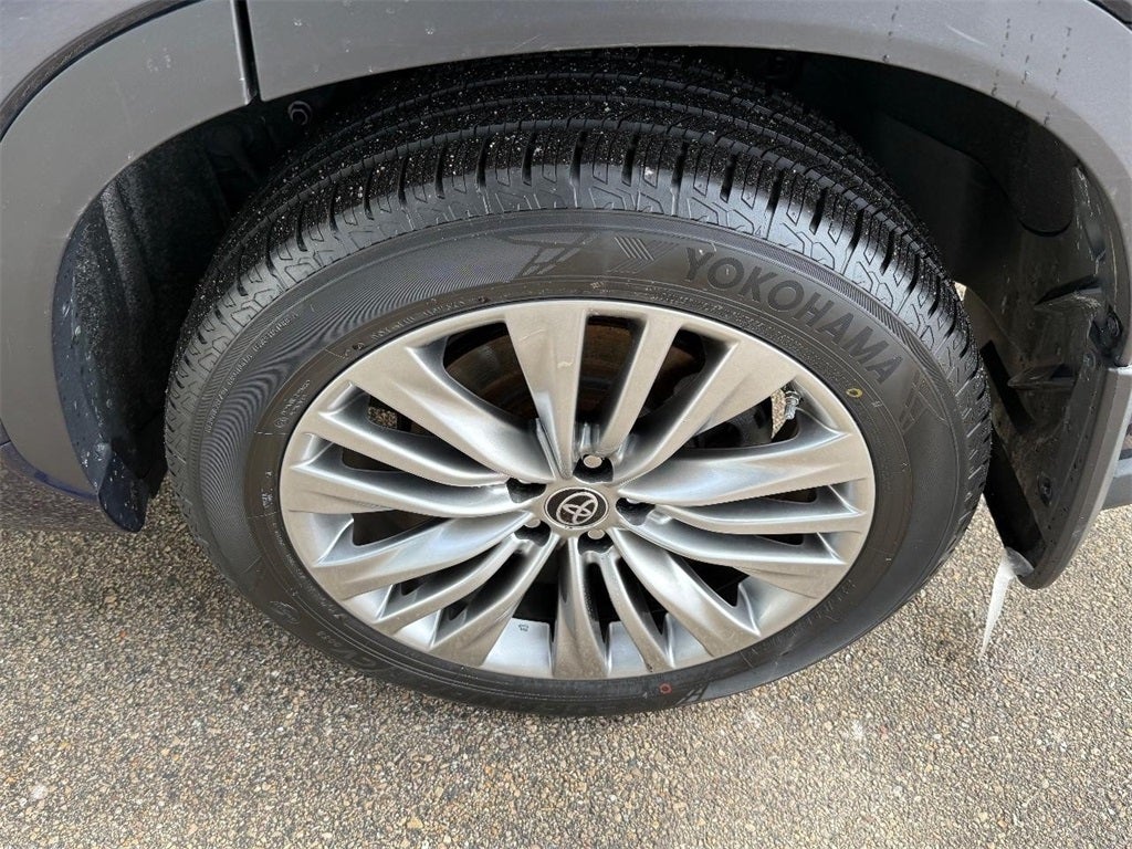 2022 Toyota Highlander Platinum