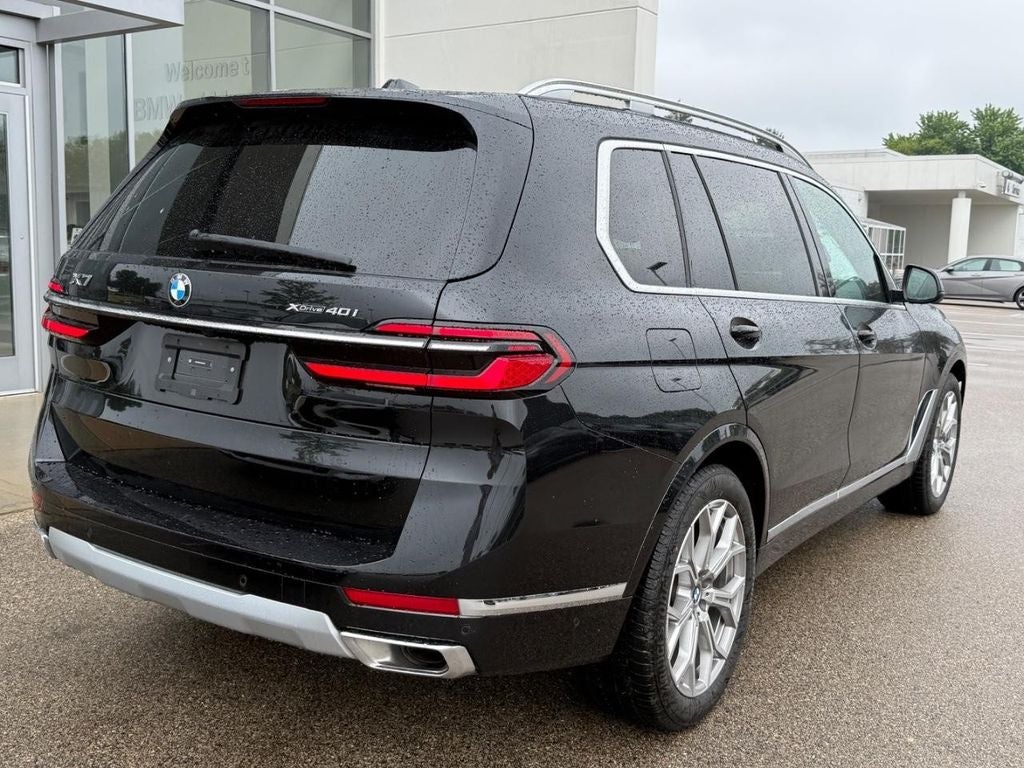2025 BMW X7 xDrive40i