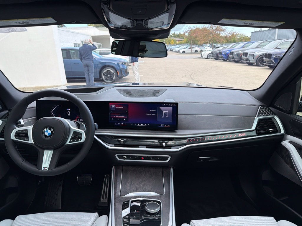 2025 BMW X5 xDrive40i