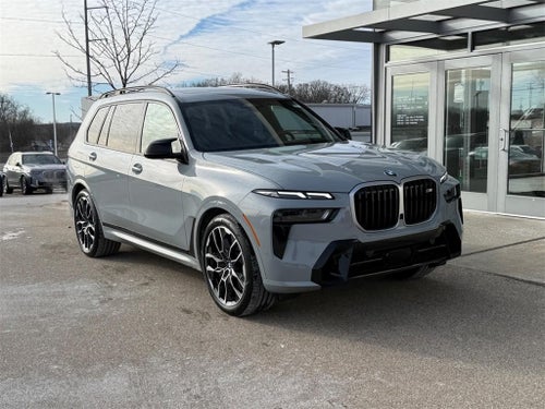2025 BMW X7 M60i