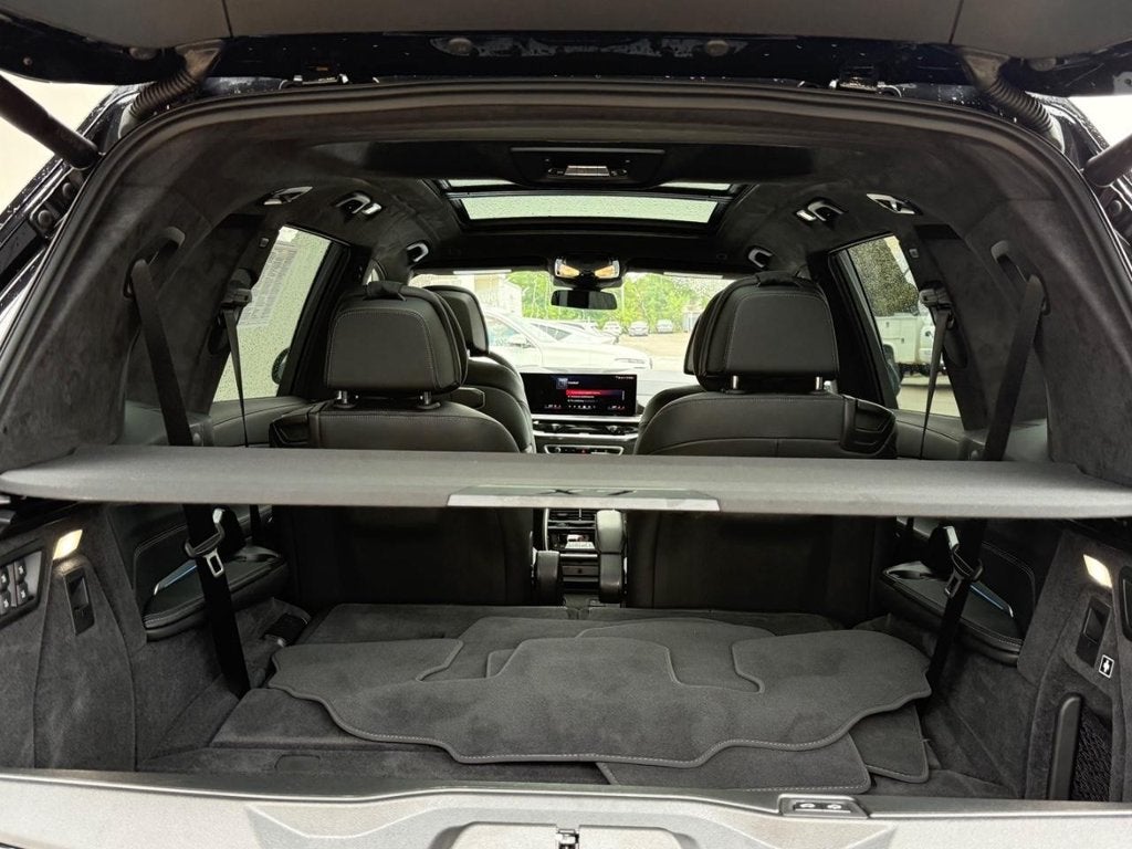 2026 BMW X7 M60i