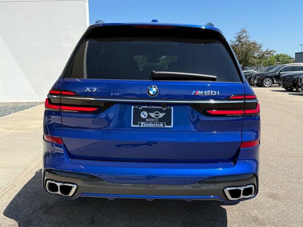 2026 BMW X7 M60i