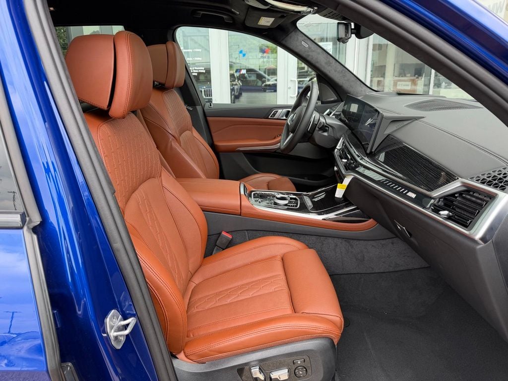 2026 BMW X7 M60i