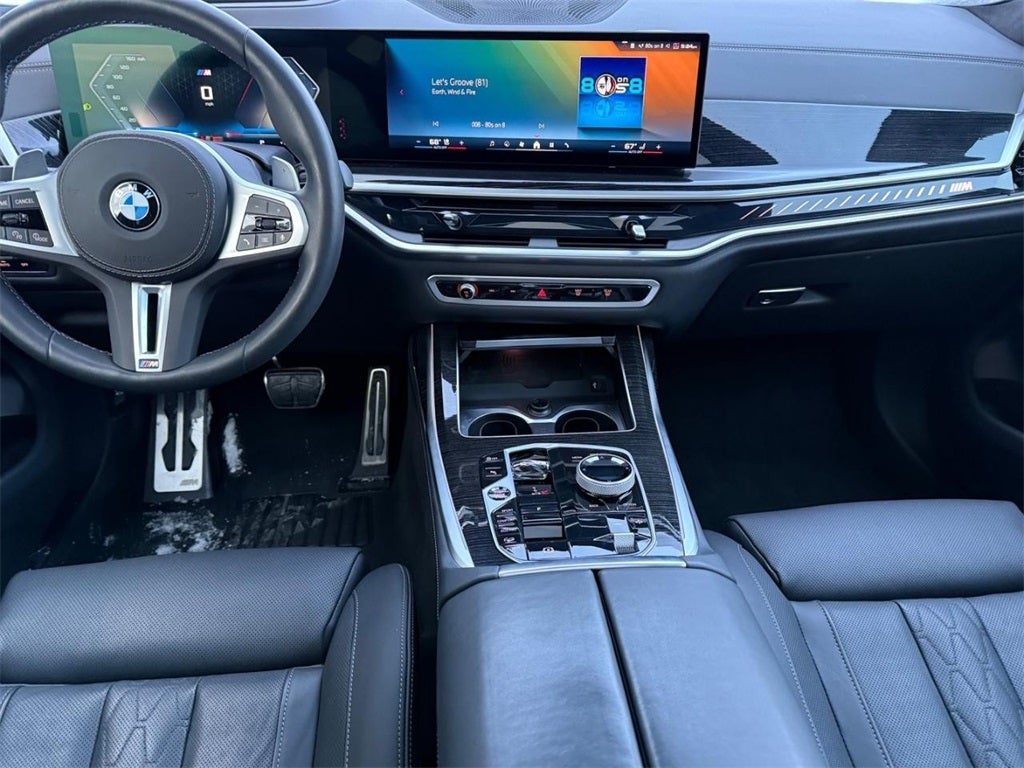 2025 BMW X7 M60i