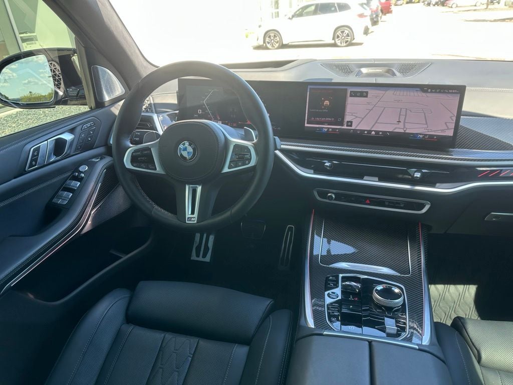 2025 BMW X7 M60i