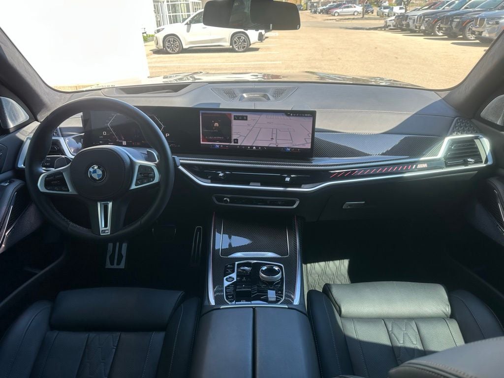 2025 BMW X7 M60i