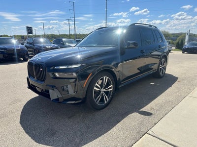 2025 BMW X7 M60i