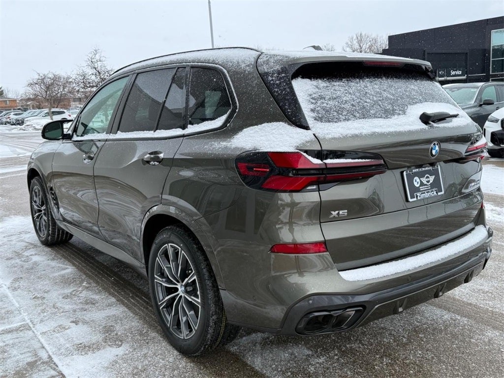 2025 BMW X5 M60i